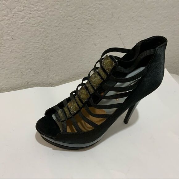 H by HALSTON heels size 6.5M black heels silk - Picture 1 of 14